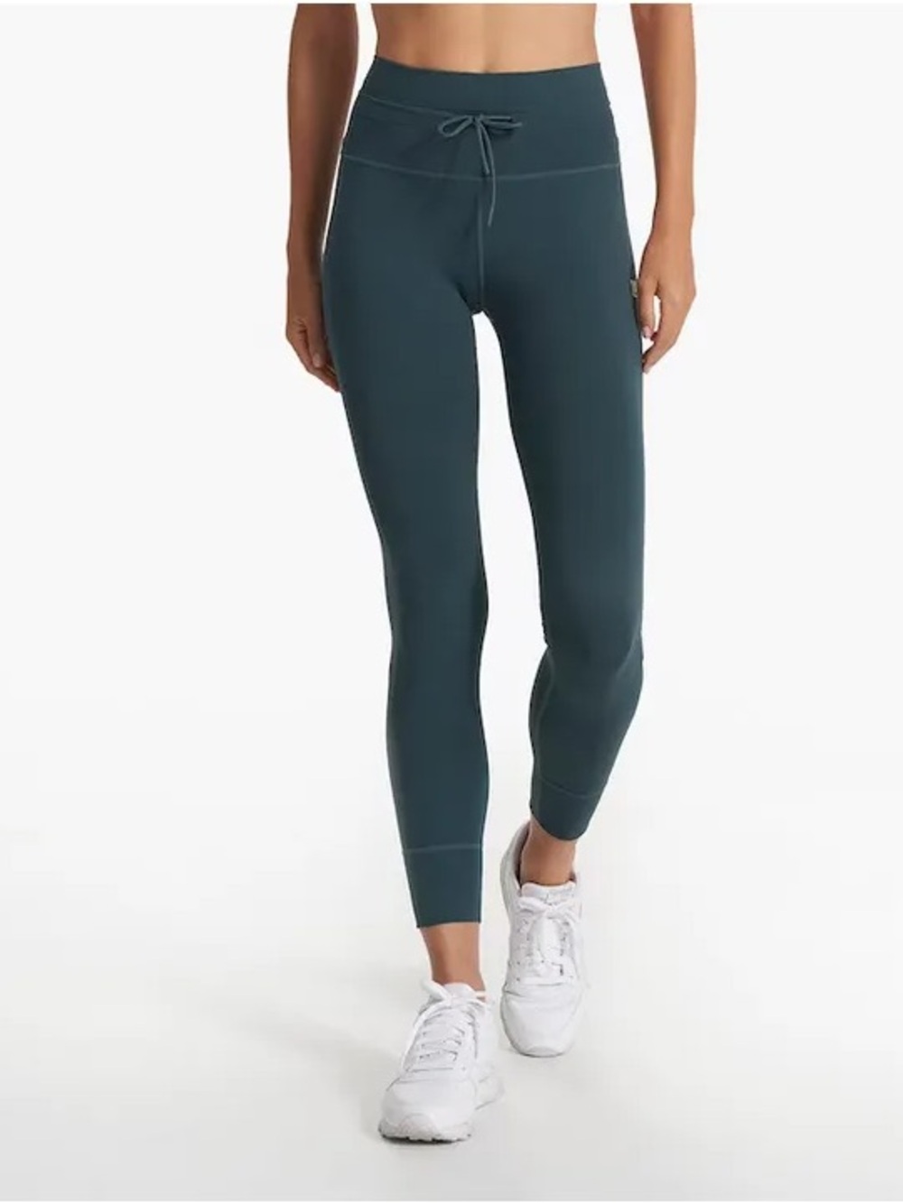 Vuori Daily Legging in Beryl
